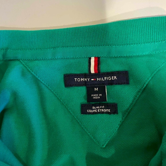 Womens Tommy Hilfiger T-shirt Size Medium - Picture 3 of 3